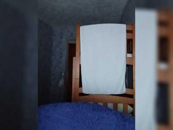 _Hot_ webcam model stream image