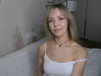 Red_Rose_98 webcam model stream image