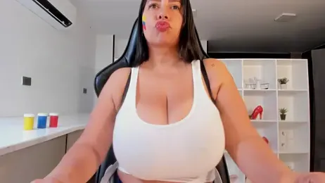 natural_bigboobs webcam model stream image