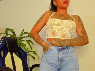 juliia-rose webcam model stream image