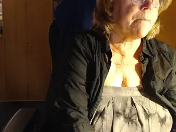 _sunshine__ webcam model stream image