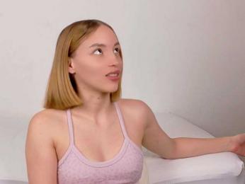 WhiteSun-01 webcam bongacams model stream image