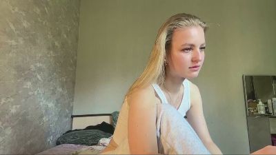 RolandeBaseler webcam model stream image