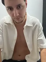 RicoValen webcam model stream image