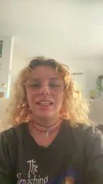 Emy_2002 webcam cam4 model stream image