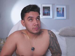 Noah Avery webcam model stream image