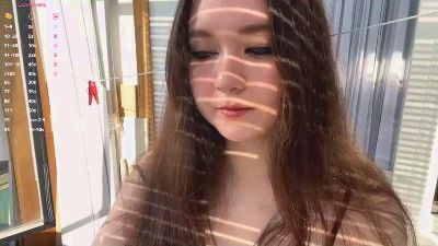 LorriHait webcam model stream image