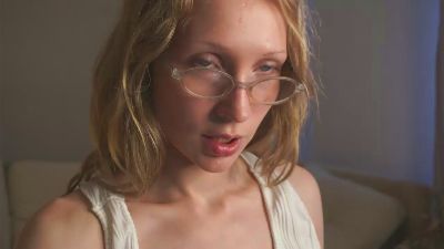 mell_issa webcam model stream image