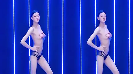 queen-001 webcam model stream image