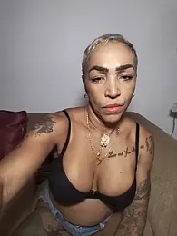Alison_fitness webcam model stream image