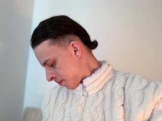 Walker Brown webcam model stream image