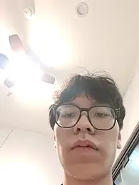 Q24Q- webcam model stream image