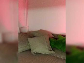 Trisha77 webcam model stream image
