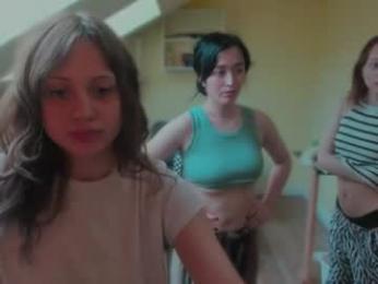 bikini_bott0m webcam model stream image