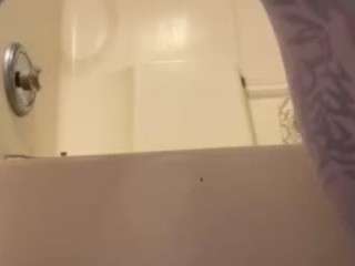 makeemcumm webcam camsoda model stream image