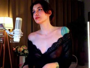 HoneyCherry webcam model stream image