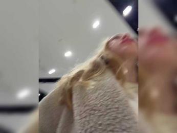 LiiBaby webcam model stream image