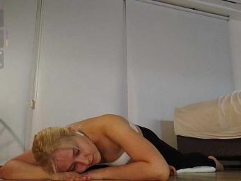 Bella_Byers webcam model stream image