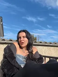 -OLYA- webcam model stream image