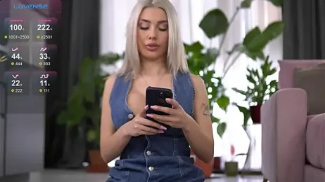 AudreyZanne webcam stripchat model stream image