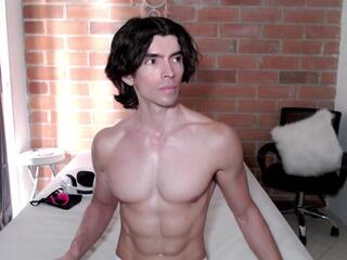 Milo Amor webcam model stream image
