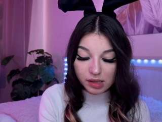 mackenzie-foy webcam model stream image