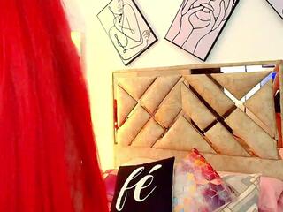 Scarlet Dash webcam model stream image