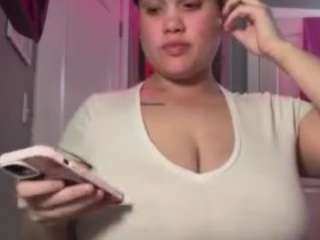 smoothmami webcam model stream image