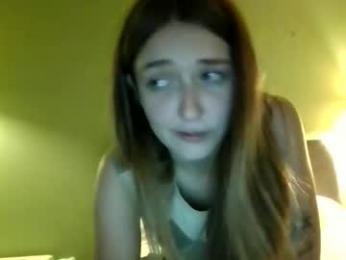 yourhotmother webcam model stream image