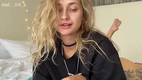 _Kiss_me_hard_ webcam stripchat model stream image