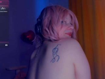 CutieSue webcam model stream image