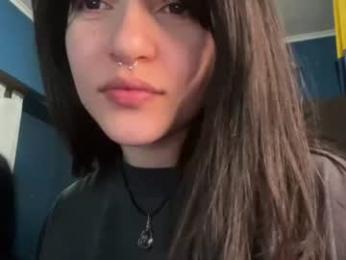kikilove15 webcam model stream image