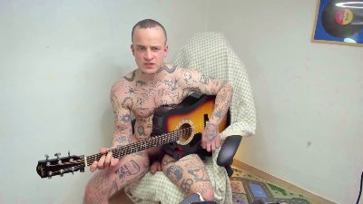 Layneinchains webcam model stream image