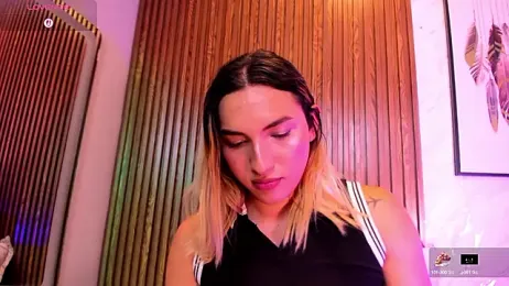 TomLondon_ webcam model stream image