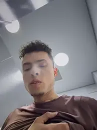 Eros_lee webcam stripchat model stream image