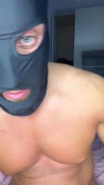 Urus86 webcam model stream image