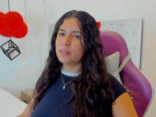 Zara Clark webcam model stream image