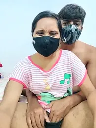 Your___Riya webcam model stream image