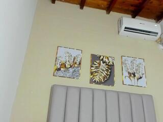 Milu Owen webcam flirt4free model stream image