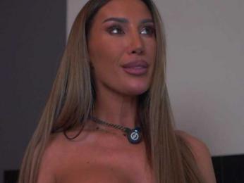 EvelynEvyy webcam model stream image