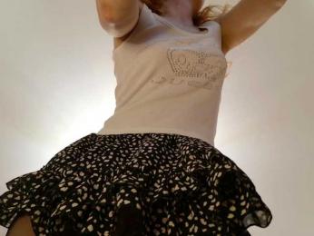 SimaGoldy webcam model stream image