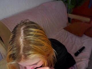 Becky Covert webcam model stream image