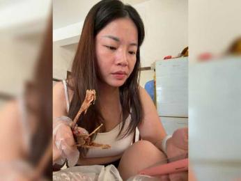 zrbf888 webcam model stream image