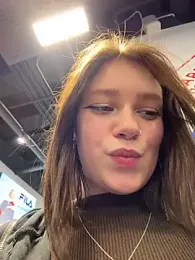 lucy-joy webcam stripchat model stream image