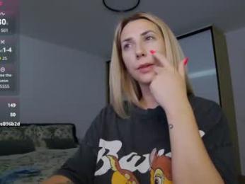 allayah webcam model stream image