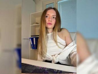 Kris_Cute webcam bongacams model stream image