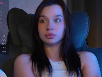 _Polly_ webcam model stream image