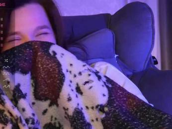 _Polly_ webcam model stream image