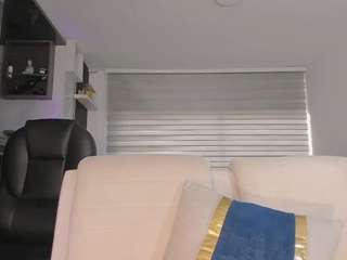 mia-robert1 webcam model stream image