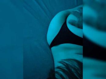 Blondexxx webcam model stream image